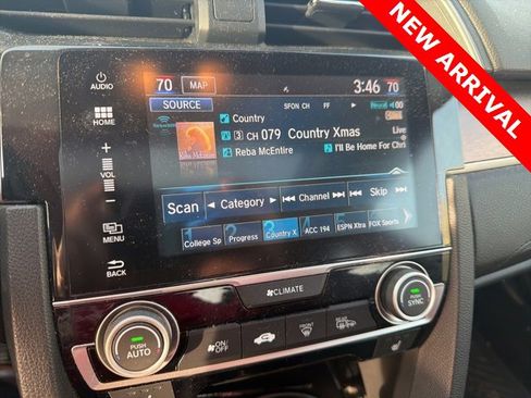 Used 2017 Honda Civic Touring image 12