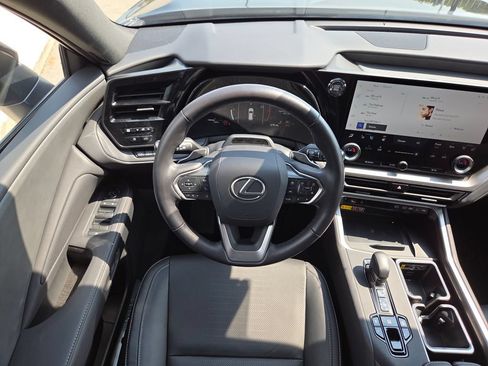 Used 2025 Lexus TX 350 AWD w/ Technology Package image 4