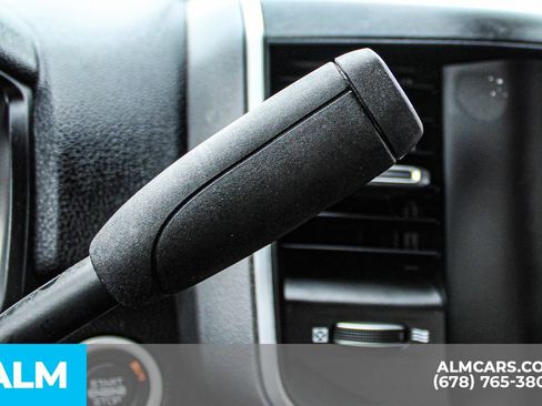 Used 2024 RAM 3500 Big Horn image 28