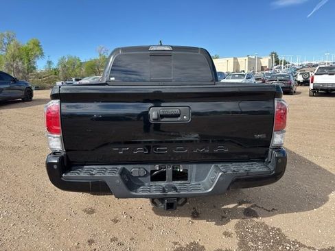 Used 2021 Toyota Tacoma TRD Sport w/ Technology Package image 5