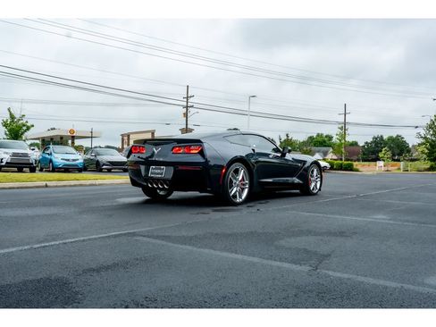 Used 2016 Chevrolet Corvette Stingray Coupe w/ 2LT Preferred Equipment Group RWD image 6
