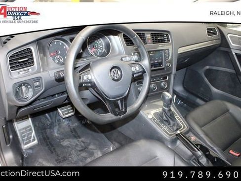 Used 2017 Volkswagen Golf Alltrack SE image 26
