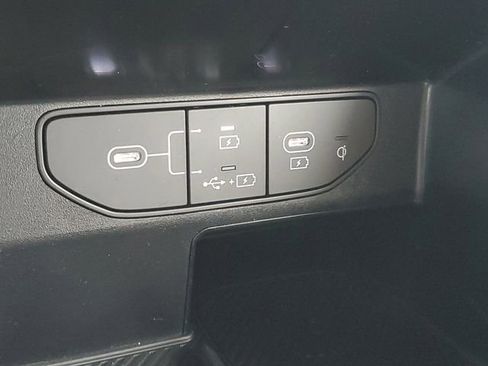 Certified 2025 Kia Sorento S AWD/4WD image 27
