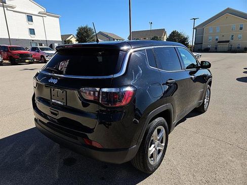 Used 2024 Jeep Compass Sport image 5