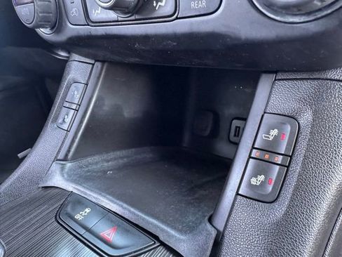 Used 2018 GMC Acadia SLT image 26