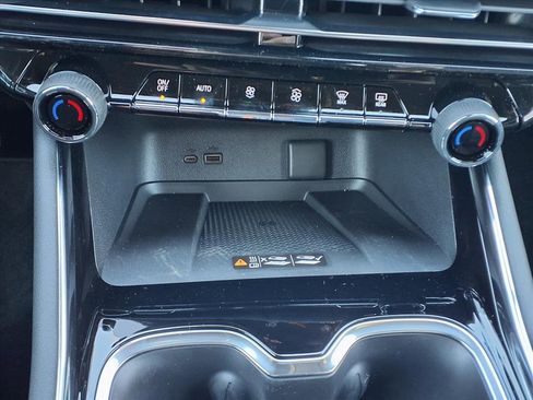 New 2026 Chevrolet Traverse LT w/ Enhanced Driving Package image 16