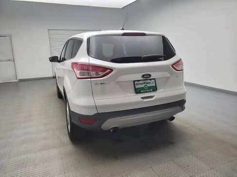 Used 2015 Ford Escape SE image 6