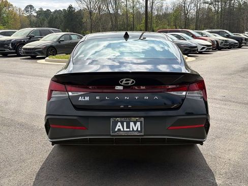 New 2026 Hyundai Elantra Sport FWD image 7