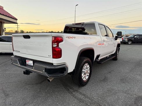 Used 2022 Chevrolet Silverado 2500 LT w/ Convenience Package image 5