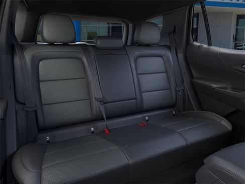New 2026 Chevrolet Equinox LT w/ Convenience Package II image 17