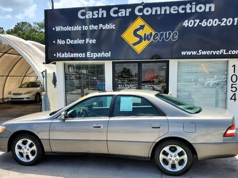 Used 2001 Lexus ES 330 FWD image 8