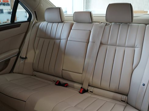 Used 2016 Mercedes-Benz E 350 4dr Sdn E 350 Sport RWD image 34