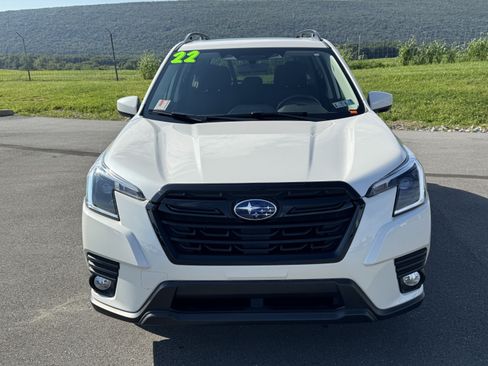 Certified 2022 Subaru Forester Premium AWD/4WD image 9