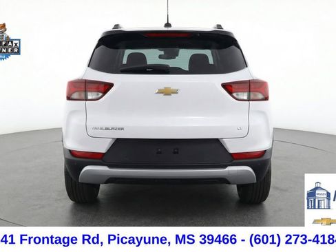 Used 2024 Chevrolet TrailBlazer LT w/ LT Cold Weather Package image 9