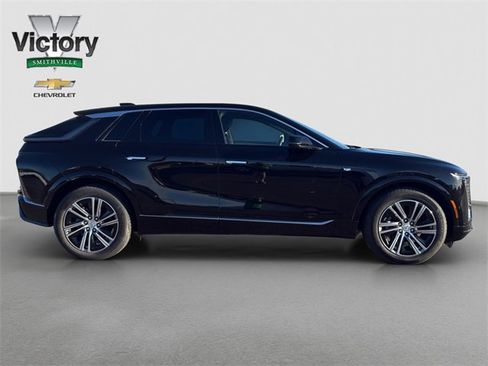Used 2024 Cadillac Lyriq Tech w/ Driver Assist Package image 7