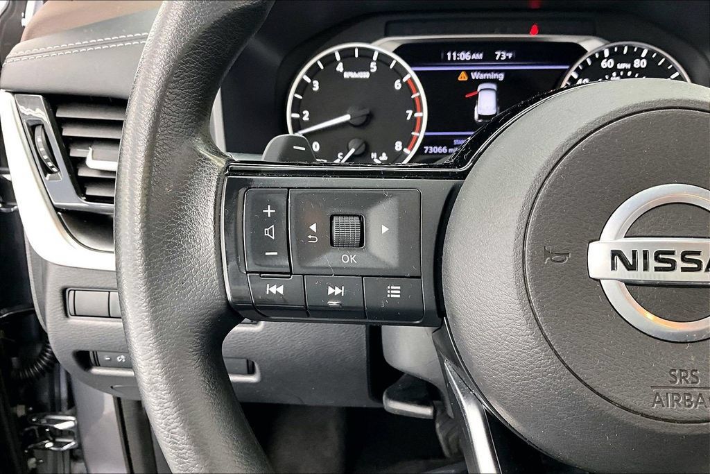 Used 2021 Nissan Rogue SV FWD image 18