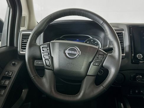 Used 2024 Nissan Frontier SV w/ SV Convenience Package image 18