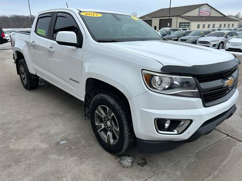 Used 2017 Chevrolet Colorado Z71 image 3