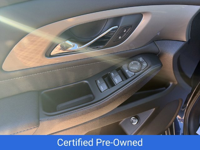 Certified 2023 Chevrolet Traverse LT FWD image 28