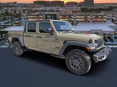 New 2026 Jeep Gladiator Sport