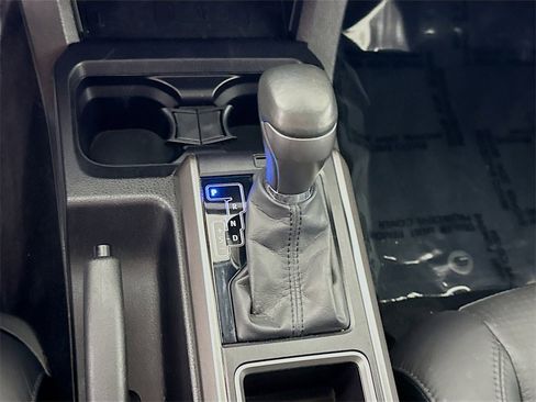 Certified 2022 Toyota Tacoma Limited image 11