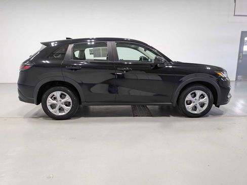 Certified 2023 Honda HR-V LX image 7