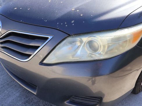 Used 2010 Toyota Camry LE FWD image 3