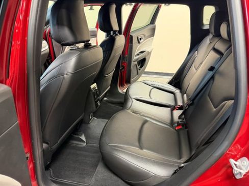 Used 2025 Jeep Compass Limited AWD/4WD image 26
