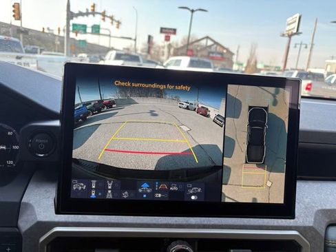 Used 2024 Toyota Tacoma Trailhunter image 25