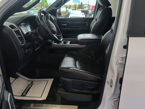 Used 2020 RAM 2500 Laramie w/ Night Edition AWD/4WD image 16