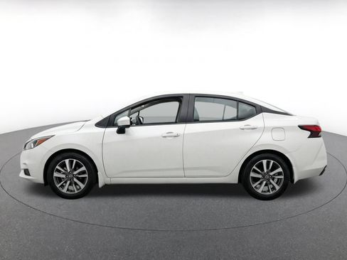 Used 2025 Nissan Versa SV FWD image 4
