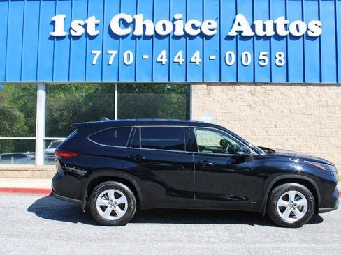 Used 2022 Toyota Highlander LE AWD/4WD image 22