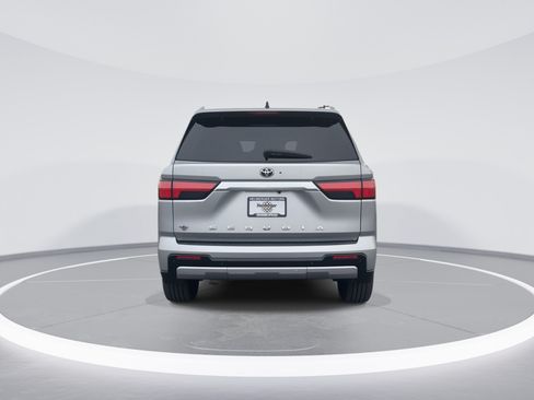 Used 2023 Toyota Sequoia Capstone AWD/4WD image 6