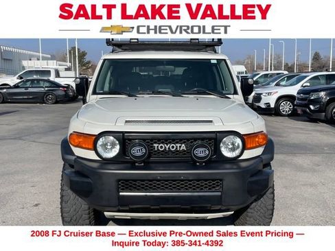Used 2008 Toyota FJ Cruiser Base image 2