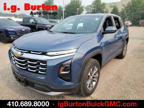 Used 2026 Chevrolet Equinox LT w/ Convenience Package II FWD image 3