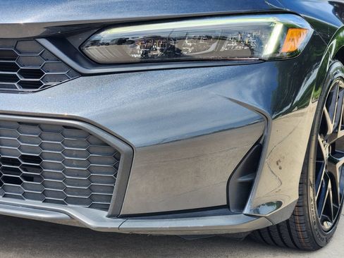 Used 2025 Honda Civic Sport image 9