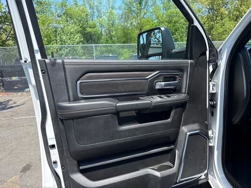Used 2026 RAM 2500 Laramie AWD/4WD image 34