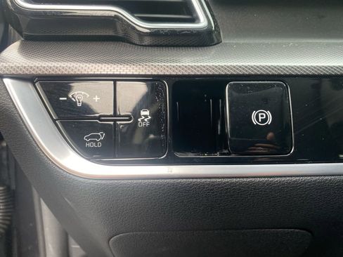 Used 2024 Kia Sportage SX FWD image 17