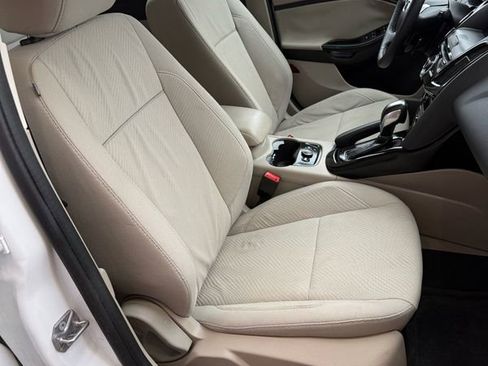 Used 2014 Ford Focus Electric Hatchback image 12