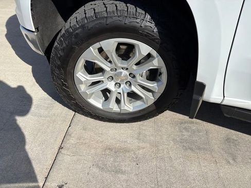 Certified 2023 Chevrolet Silverado 1500 LTZ w/ Technology Package image 28