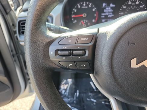 Used 2023 Kia Rio LX FWD image 19
