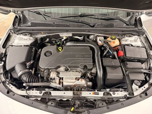 Used 2022 Chevrolet Malibu LS FWD image 25