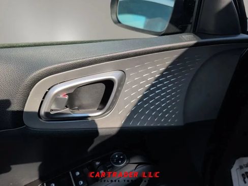 Used 2022 Kia Soul LX w/ Technology Package FWD image 14