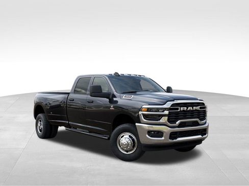 New 2026 RAM 3500 Tradesman image 5
