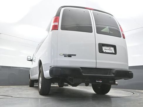 Used 2024 Chevrolet Express 3500 LS RWD image 40