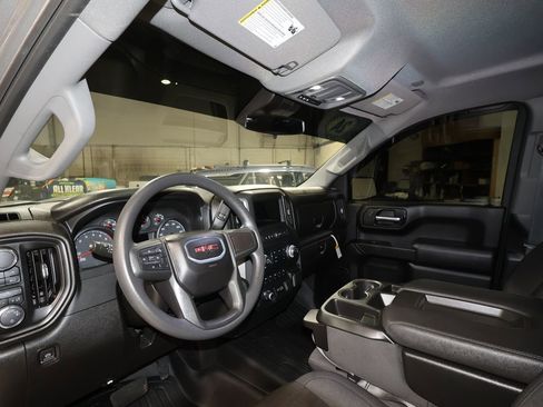 Certified 2024 GMC Sierra 1500 Pro w/ Graphite Edition image 9