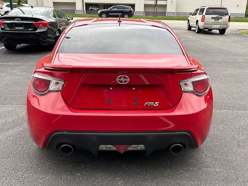 Used 2013 Scion FR-S RWD image 4