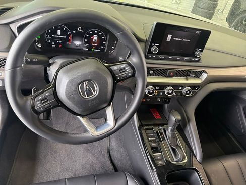 Used 2025 Acura Integra FWD image 12
