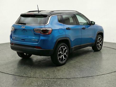 Used 2025 Jeep Compass Limited AWD/4WD image 9