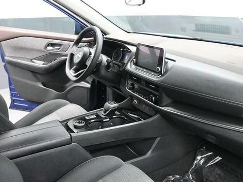 Used 2023 Nissan Rogue SV AWD/4WD image 13
